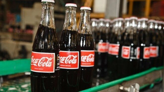 Coca-Cola lanzará en julio en España una nueva gama premium para coctelería
