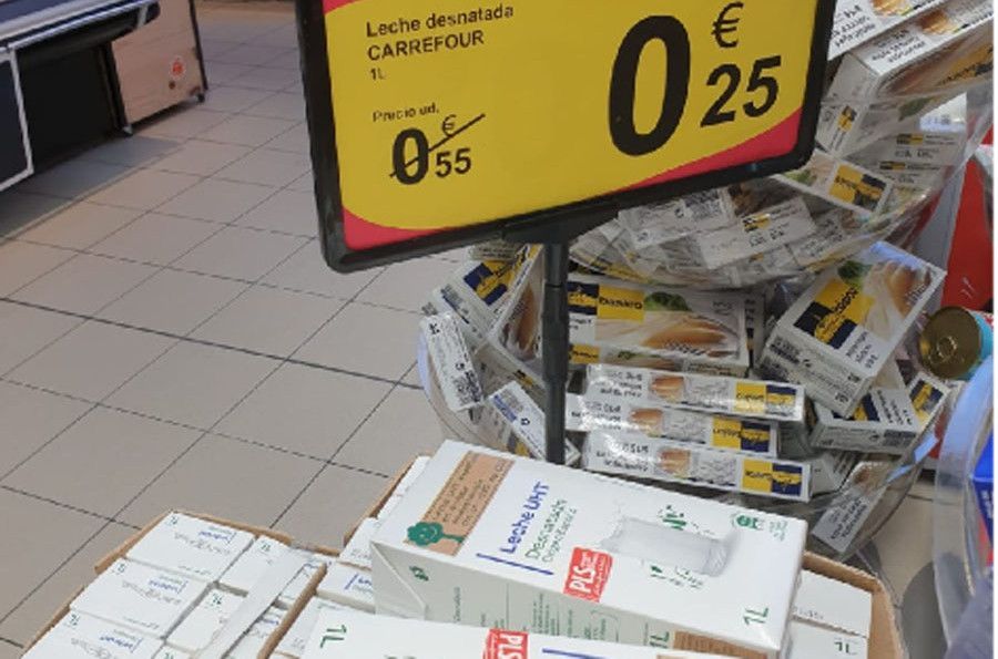 COAG denuncia la venta a pérdidas de la leche en Carrefour