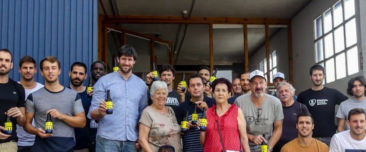 Bidasoa Basque Brewering lanza Arana, la cerveza del Balonmano Bidasoa