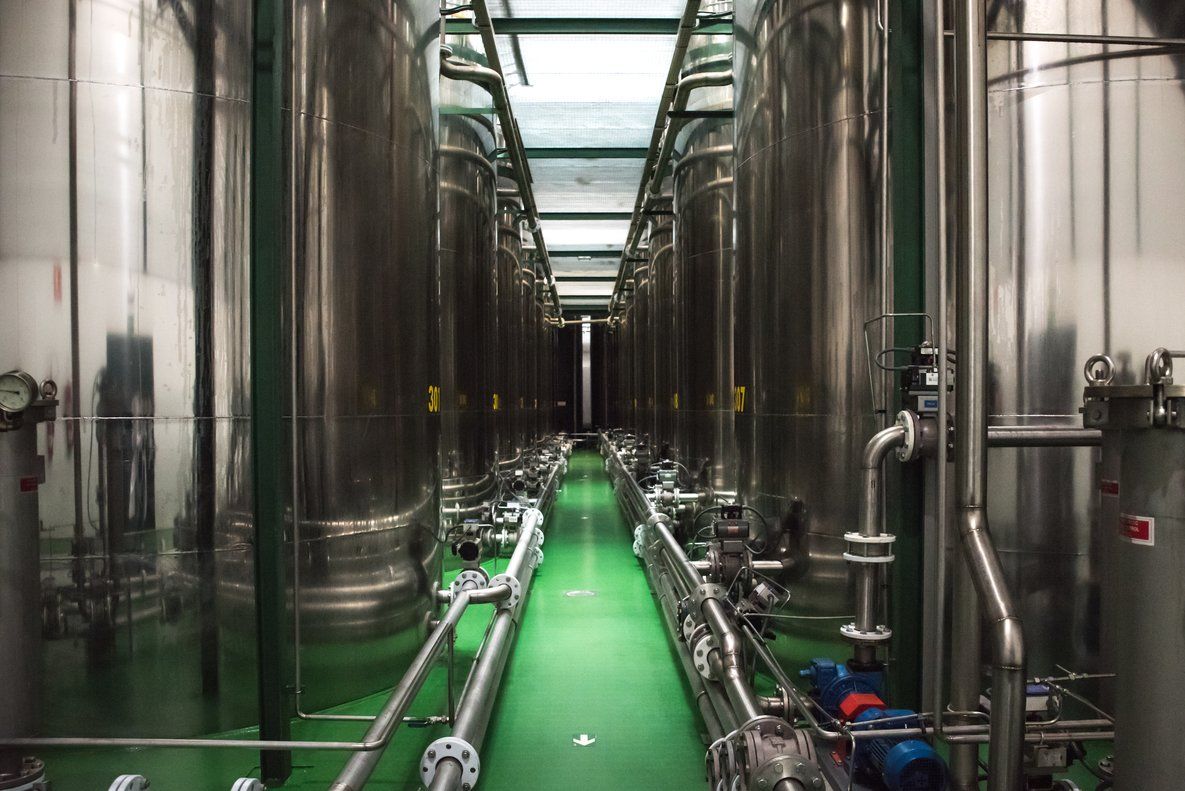 El desajuste entre demanda y oferta se ceba en el aceite
