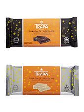 TRAPA AMPLÍA SU GAMA DE TURRONES PARA NAVIDAD CON DOS NUEVAS REFERENCIAS: CHOCOLATE NEGRO CRUJIENTE Y CHOCOLATE BLANCO CRUJIENTE