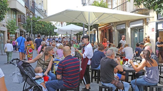 Un buen inicio de otoño ayuda a la hostelería a remontar un mal verano