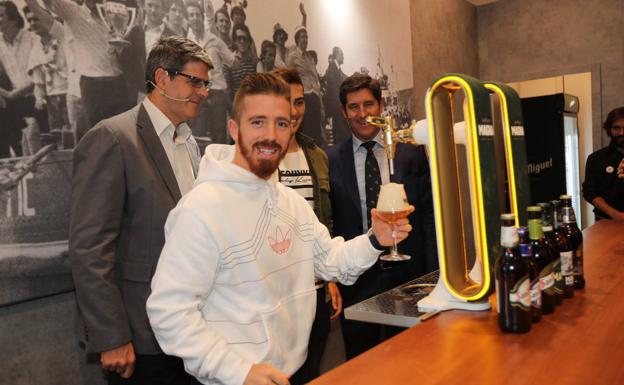 El Athletic y San Miguel abren en Bilbao ‘el bar más grande del mundo’