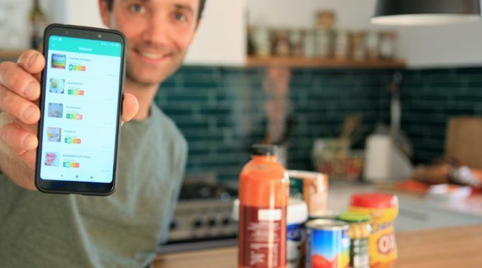 Así es la App que saca los colores a las marcas de comida en el ‘súper’
