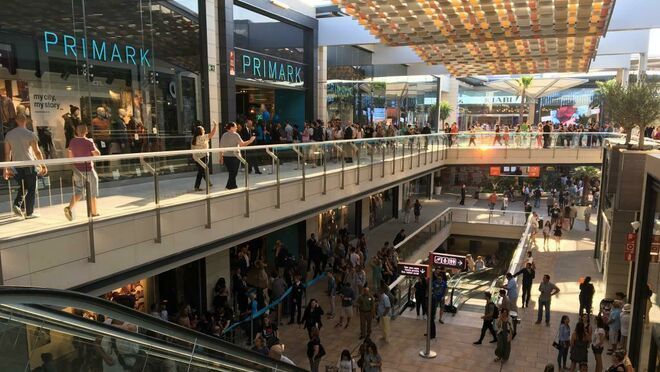 Miguel Pereda (Lar España): «Los centros comerciales serán oasis seguros y protegidos»