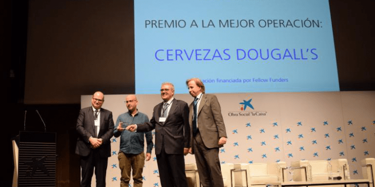 Fellow Funders recibe el premio AEBAN a la mejor operación del año por Cervezas Dougall´s