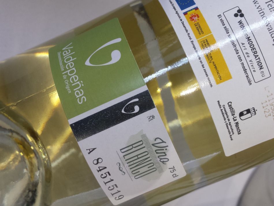 El vino de Valdepeñas ocupa la segunda posición de ventas entre las denominaciones de origen de España