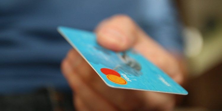El volumen de pago con tarjeta sigue creciendo en España