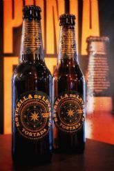 Estrella de Levante presenta en Almería la nueva imagen de su cerveza tostada Punta Este