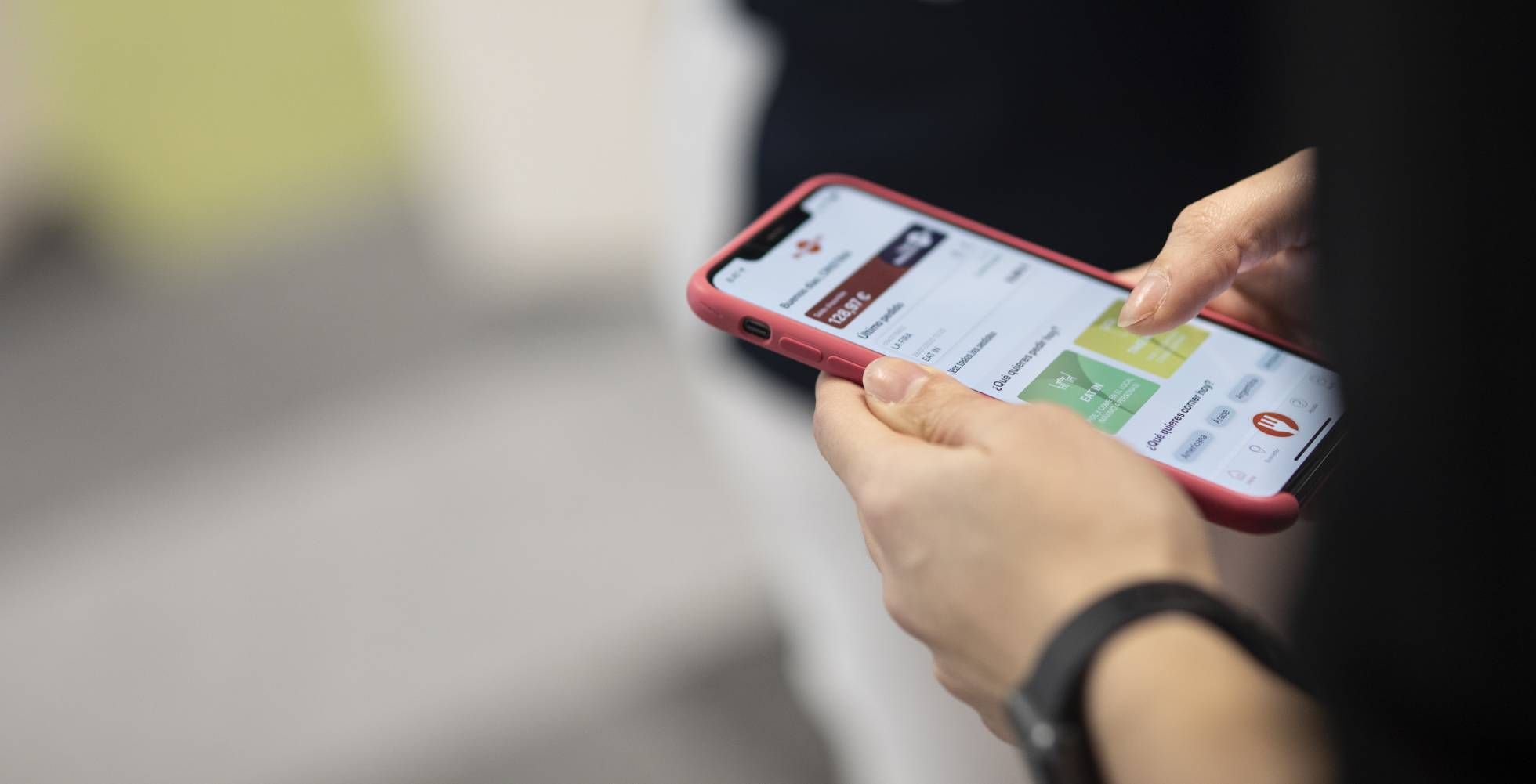 La dueña de Ticket Restaurant lanza un servicio para hacer reservas por móvil en restaurantes de menú