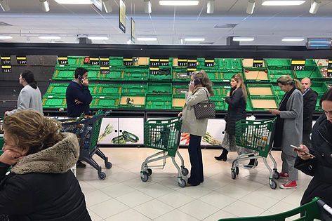 La alarma arrasa tiendas de Mercadona mientras la distribución tranquiliza: «No hay problemas de desabastecimiento»