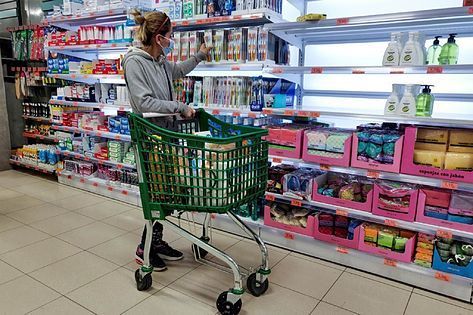 El Gobierno vigila ya posibles subidas de precios en el súper