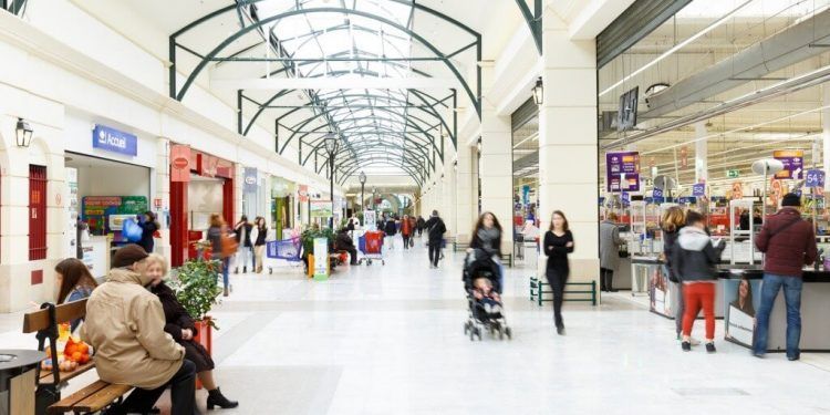 Los centros comerciales piden medidas para minimizar el efecto de la crisis en el sector