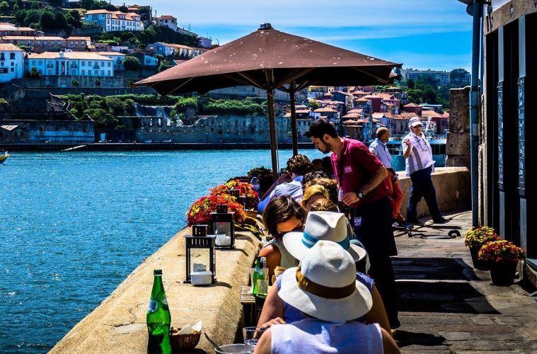 Selección Semanal 9 de Mayo – TURISMO: El Covid-19 amenaza con hundir un 80% el turismo internacional
