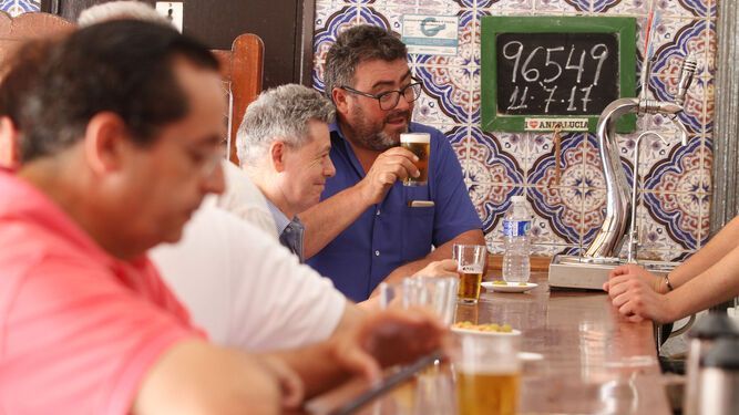 Mahou crea una web para comprar una caña de cerveza y canjearla cuando el bar abra