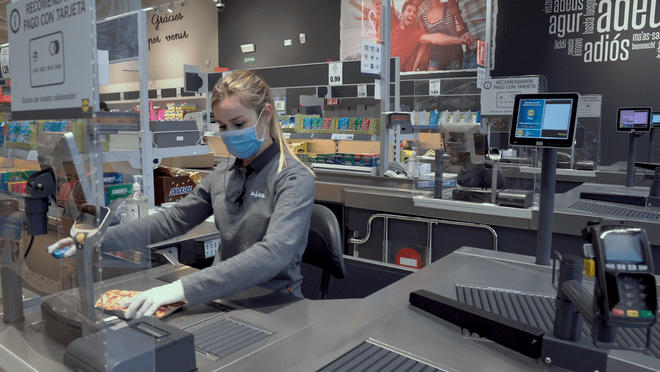 Lidl amplía a 50 euros el pago con tarjeta sin introducir pin