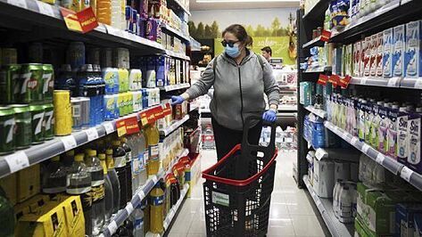 Las compras de alimentación cayeron un 7,5% cuando media España entró en fase 1