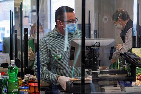 La OCU revela la «ausencia total» de coronavirus en envases de alimento del supermercado