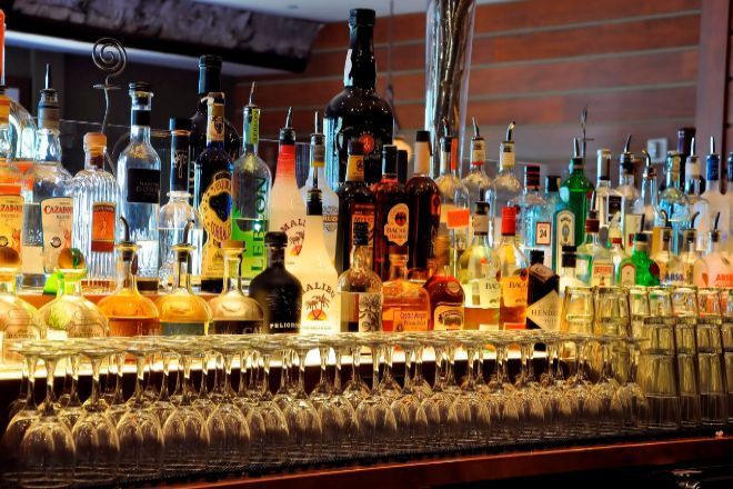 Pernod Ricard invitará a 100.000 copas a los españoles para reactivar la hostelería