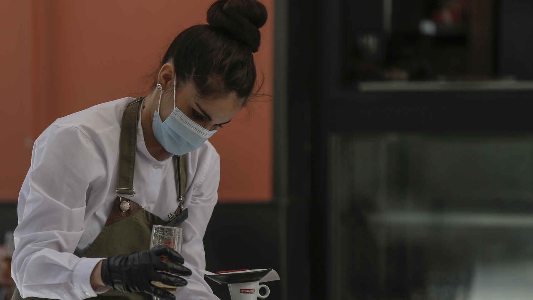 La venta de geles para hostelería se dispara un 1.526% en la desescalada