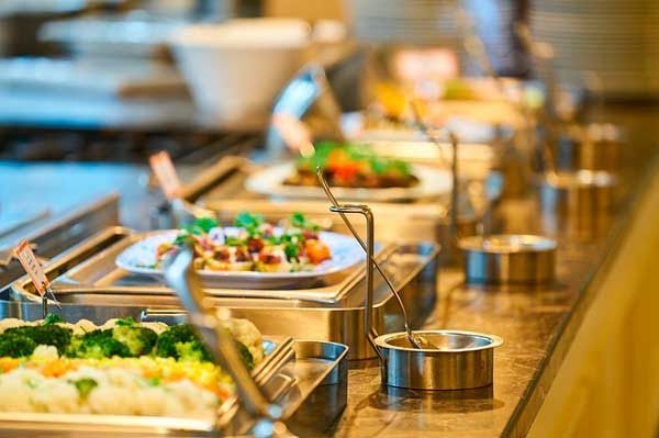 La ＂nueva＂oferta gastronómica de los hoteles ¿adiós al buffet?