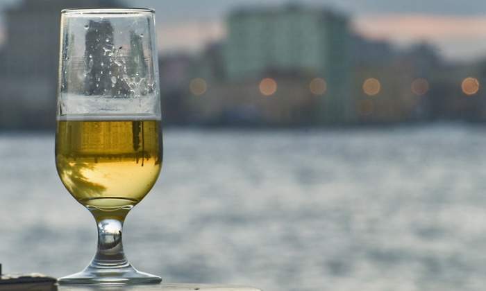 Expertos independientes eligen las mejores cervezas para pasar el verano… Estas son sus ganadoras (y se cuelan marcas blancas)
