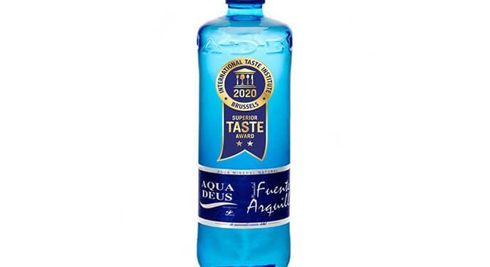 El agua mineral natural Aquadeus consigue dos estrellas en los Superior Taste Awards