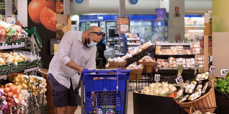 El gasto de los hogares en gran consumo crece un 15,9% en lo que va de año