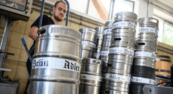 «Un tsunami de barriles de cerveza»: el problema con el que nadie contaba