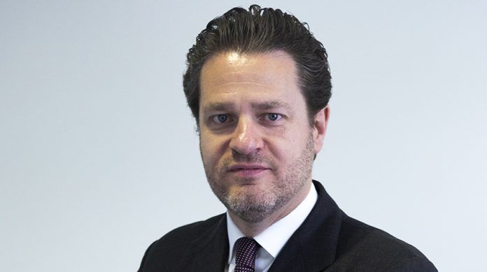 Los centros comerciales se dejan 3.000 M€ mensuales por la crisis