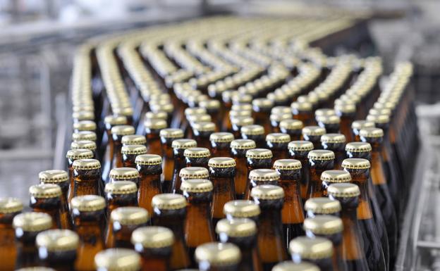 Sodeco invierte 1 millón de euros en la cervecera Lions Beer, que fija en Asturias su nueva factoría de producción