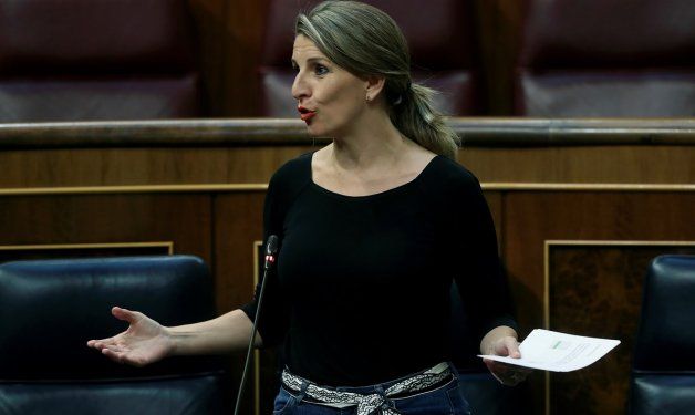 El Ministerio de Trabajo traslada a los repartidores que reconocerá su laboralidad por ley