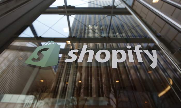 Shopify: así es la empresa que planta cara a Amazon con su e-commerce democrático que convence al lujo y a pymes