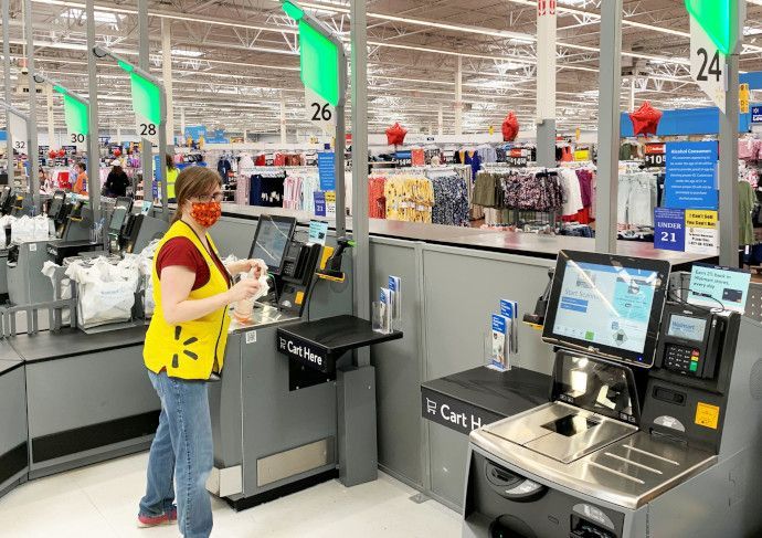 Walmart supliría las líneas de caja por máquinas check-out en sus tiendas