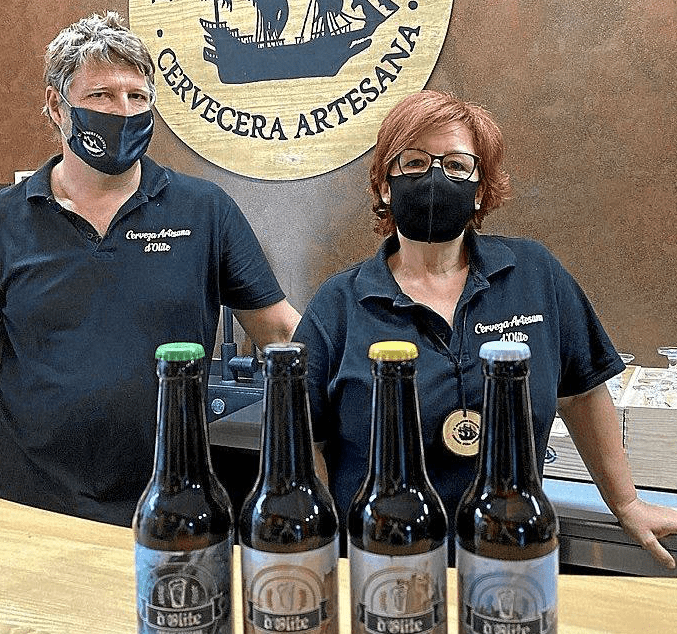 EL OBRADOR DE MONTSE BLASCO Y PIETER KUIJT SACA AL MERCADO DOS NUEVAS BIRRAS D’OLITE, LA NEGRA Y LA ROJA, COINCIDIENDO CON SU 1º ANIVERSARIO