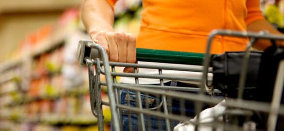 La desescalada favorece la recuperación del consumo en hipermercados y tiendas de alimentación tradicional