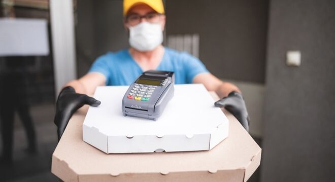 La mitad de los españoles recurrirá más al delivery en los próximos meses