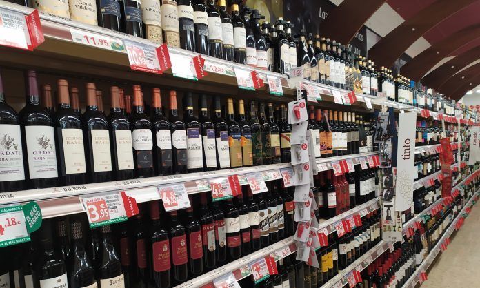 El consumo de vino en alimentación en 2019 fue el más alto en 10 años al superar los 1.070 millones de euros