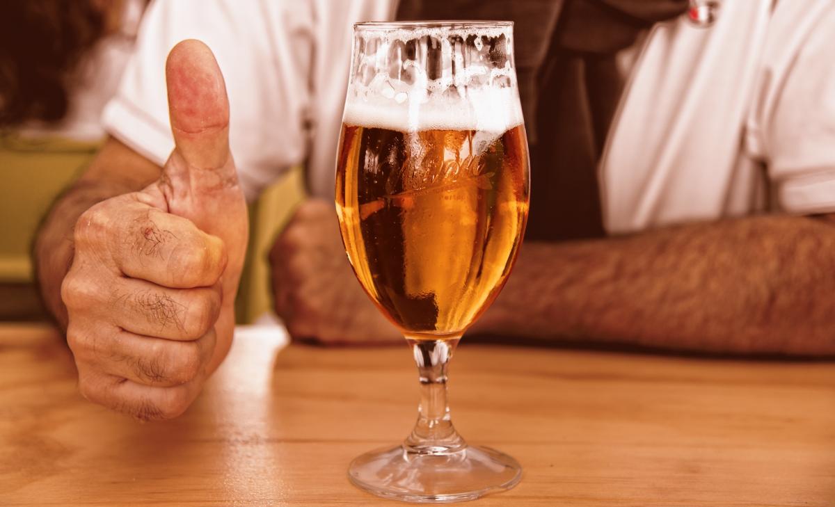Esta cerveza de Mercadona es una de las mejores del mercado, según la OCU