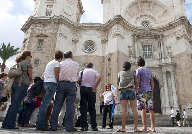 Horeca cree que las mascarillas obligatorias afectarán al turismo