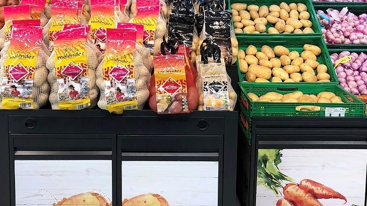 Los supermercados situados en municipios de menos de 4.000 habitantes son los protagonistas del verano