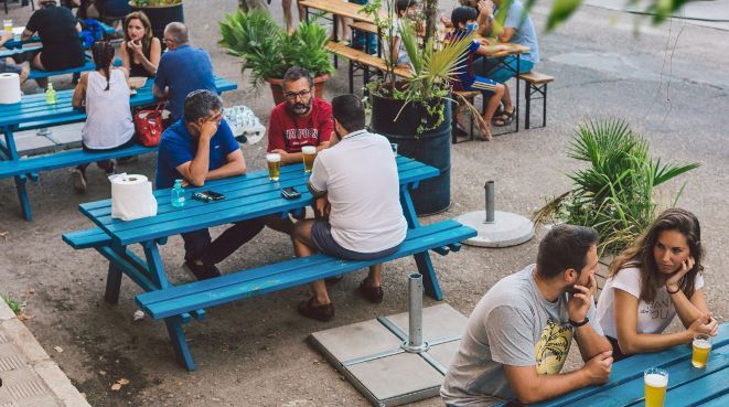 Cerveceros, aquí un plan perfecto (y seguro) para el verano: Río Azul, el edén de la birra