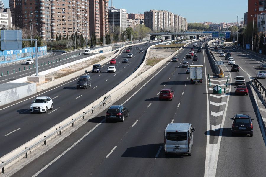 La Comunidad de Madrid aclara que el transporte y el reparto de mercancías están exentos de restricciones