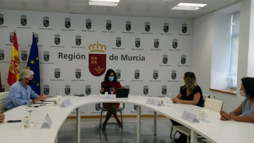 Turismo apoya convertir los locales de ocio nocturno en cafeterías