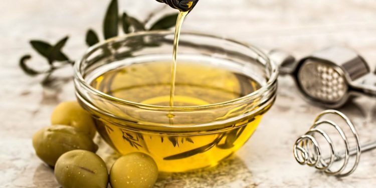 Firmado el Convenio del Aceite con mejoras previstas para el sector