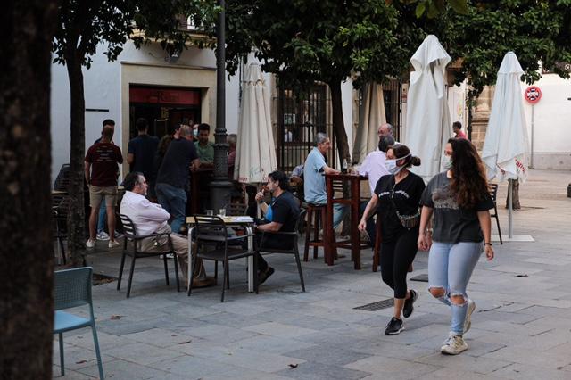 Horeca se suma al paro de diez minutos para exigir medidas de apoyo