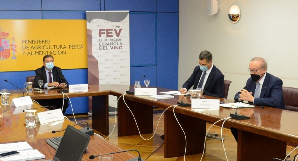 El sector del vino se agarra a nuevos formatos y a la venta «online»
