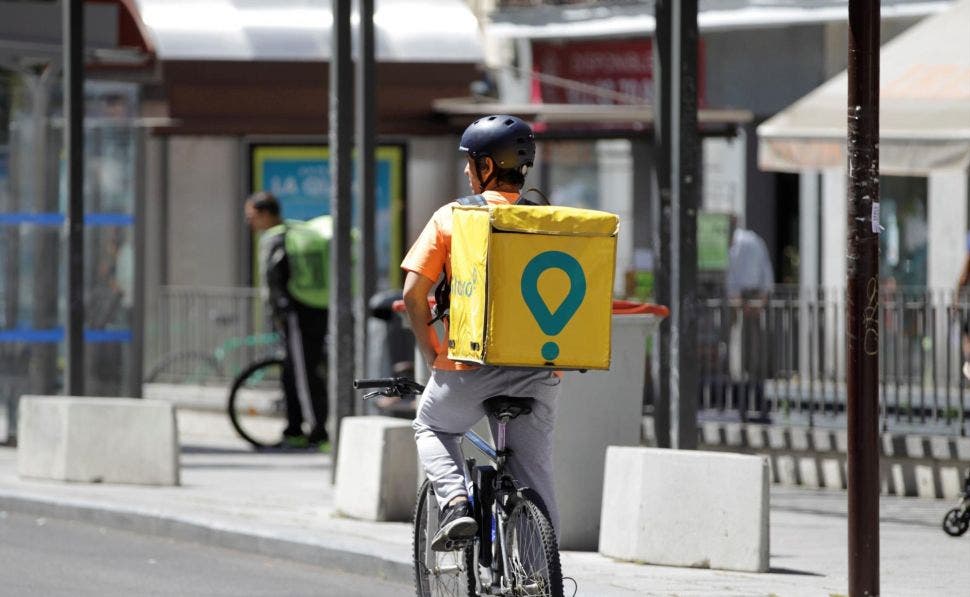 La pandemia impulsa a Glovo: ofrecerá la selección de productos de varias tiendas en una sola compra