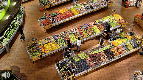 El mercado de gran consumo crece en los últimos meses mientras baja la renta de los productores