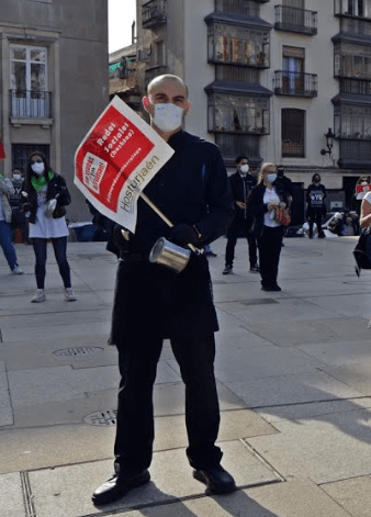 La hostelería grita en la calle: «Sin ayudas nos arruinan»